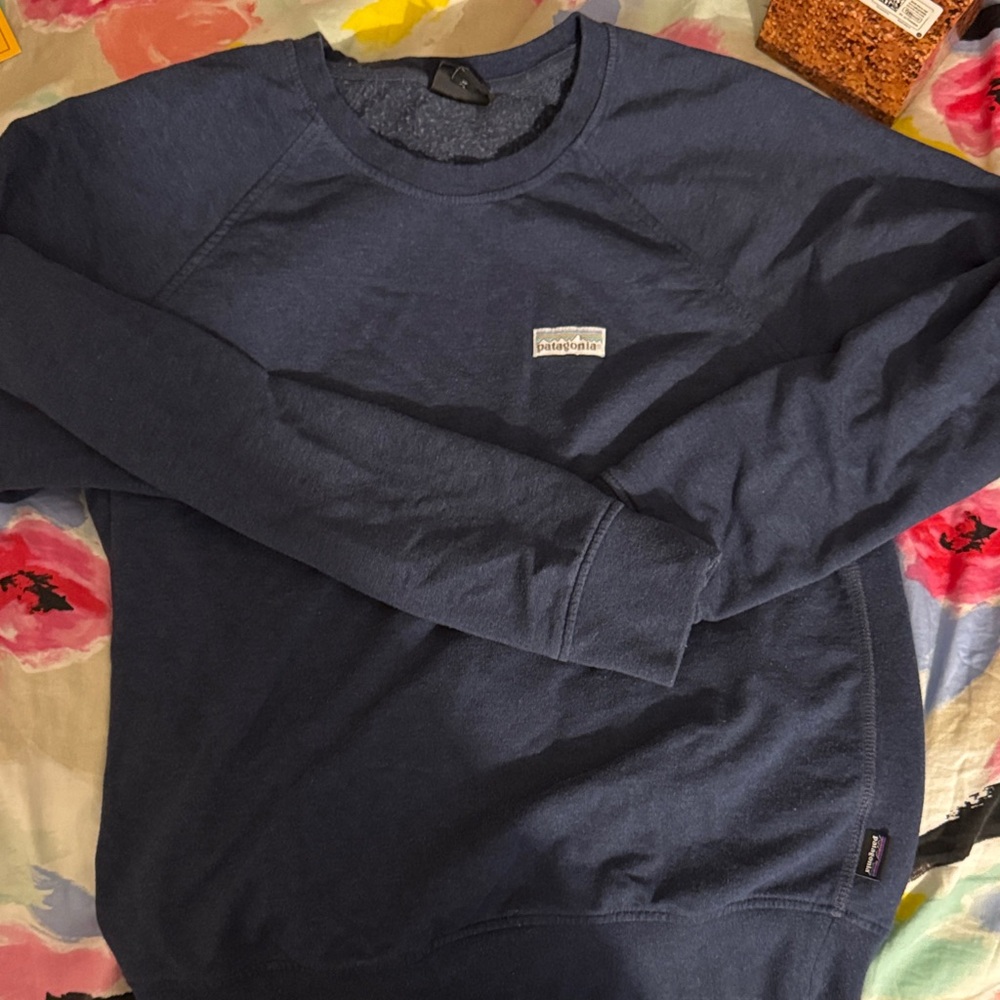Patagonia crew neck sweatshirt size medium